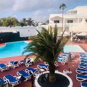 https://apartamentos-oceano-costa-teguise.in-canary-islands.com